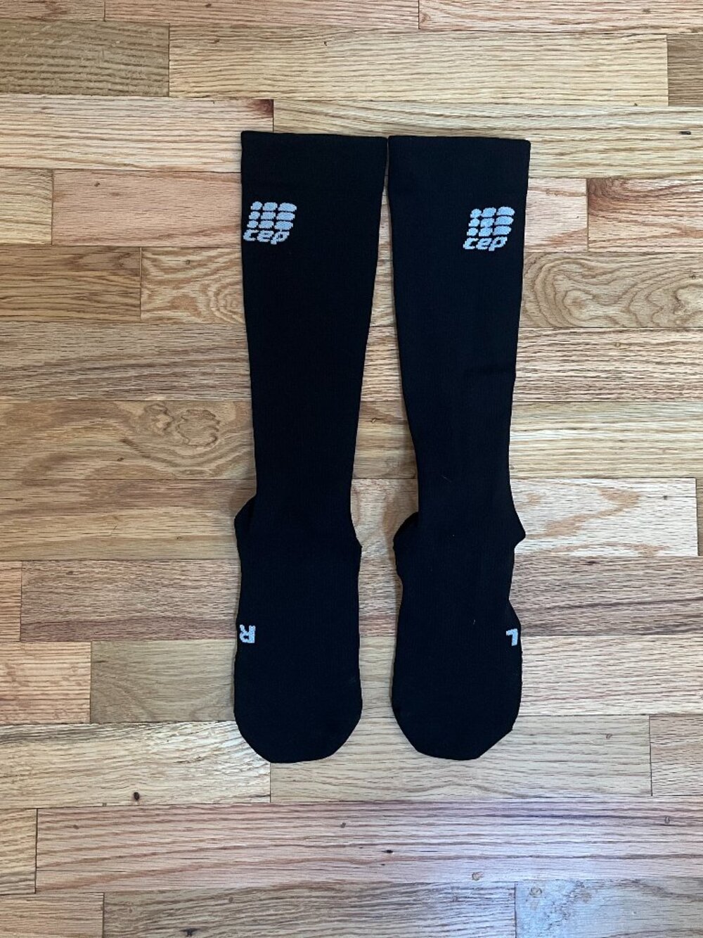 Men's Size IV Large 9.5-11.5 CEP Recovery Pro Compression Long Socks Black